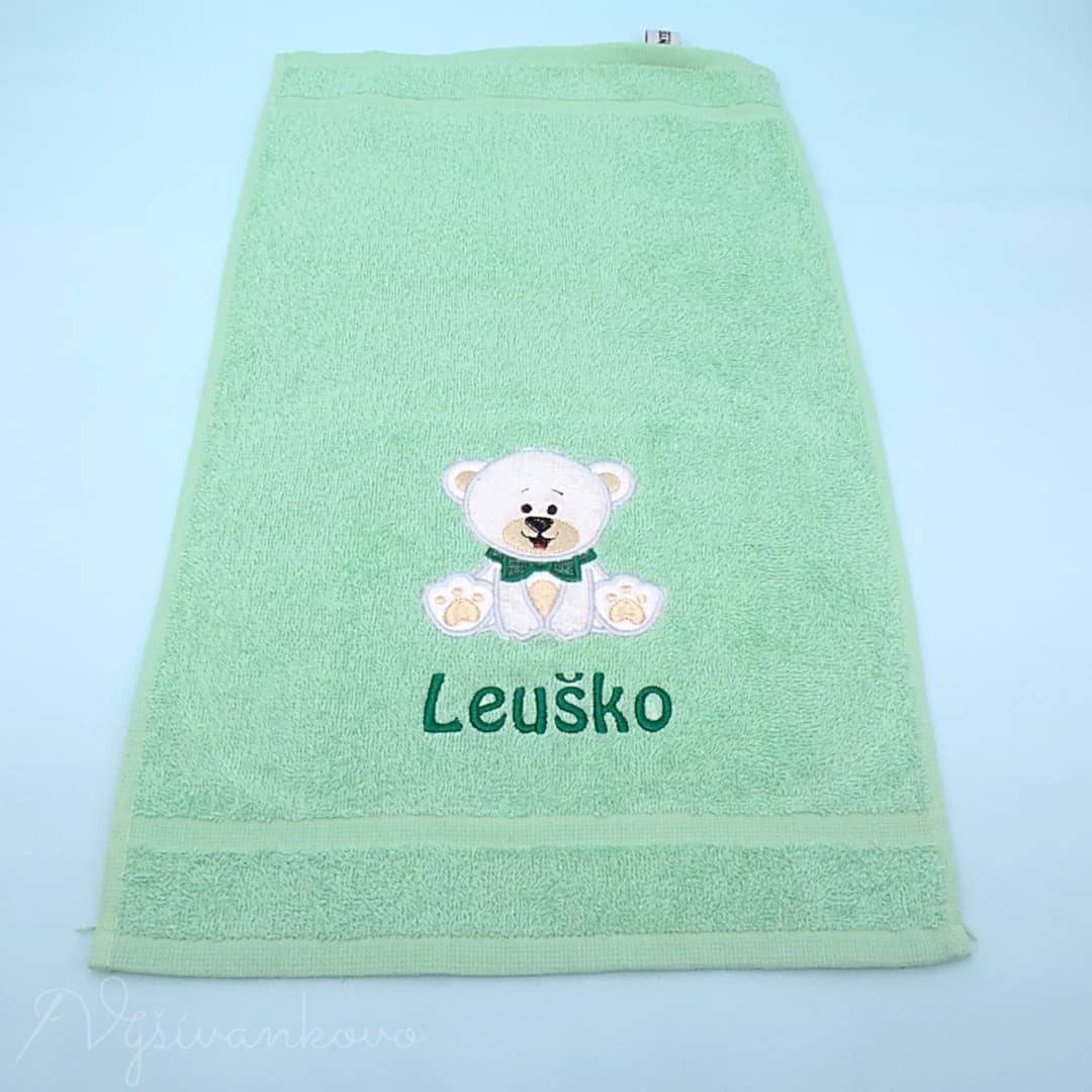 deti_vysivany-uterak-s-mackom-a-menom-30-x-50-cm_mentolova_b6be53.webp