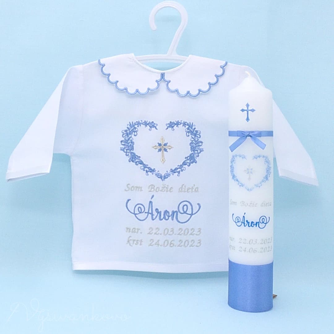 kosielka-na-krst_kosielka-s-ornamentovym-srdieckom-a-krizikom_modra_1uwtk6.webp