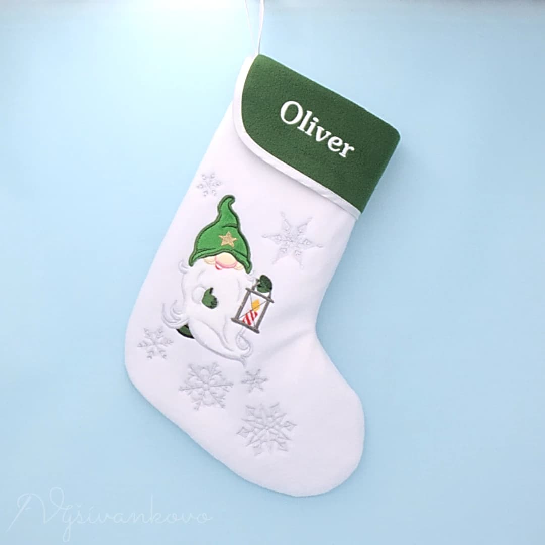 mikulasske-cizmicky_mikulasska-cizmicka-skriatok-s-lampasikom_biela-cizmicka-zelena-manzeta_c820fp.webp